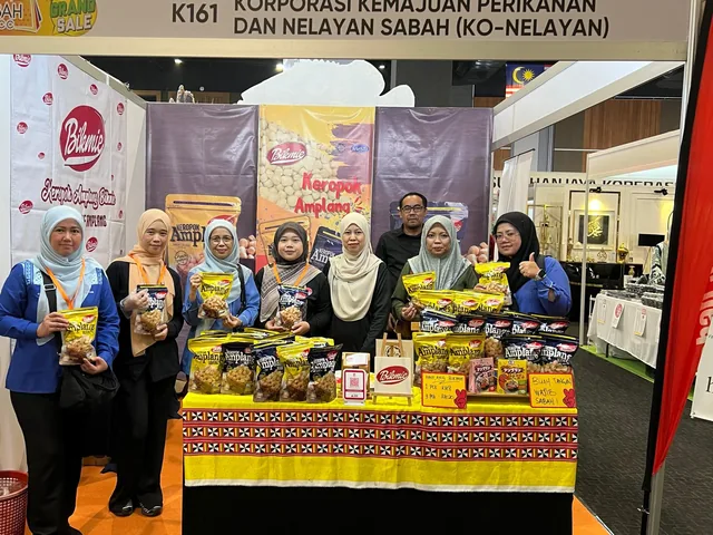 Usahawan perikanan